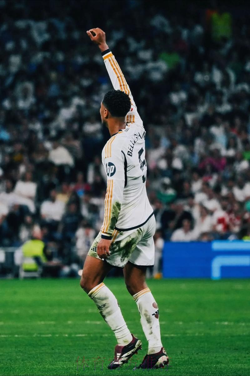 皇马着手1亿签贝林厄姆 将其视为下一个中场核心 皇马着手1亿签贝林厄姆 将其视为下一个中场核心